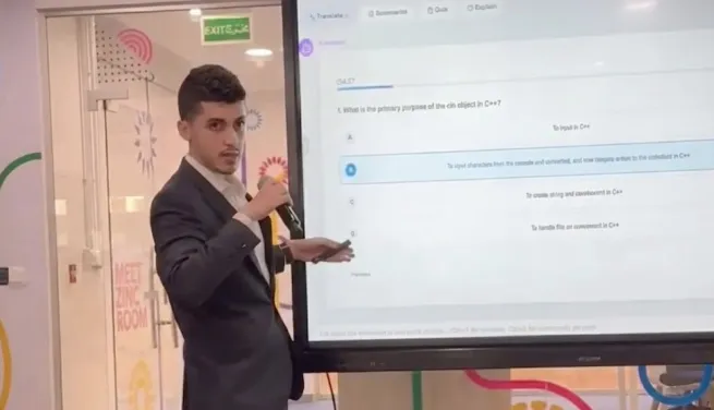 Qusai presenting at Zain Jordan